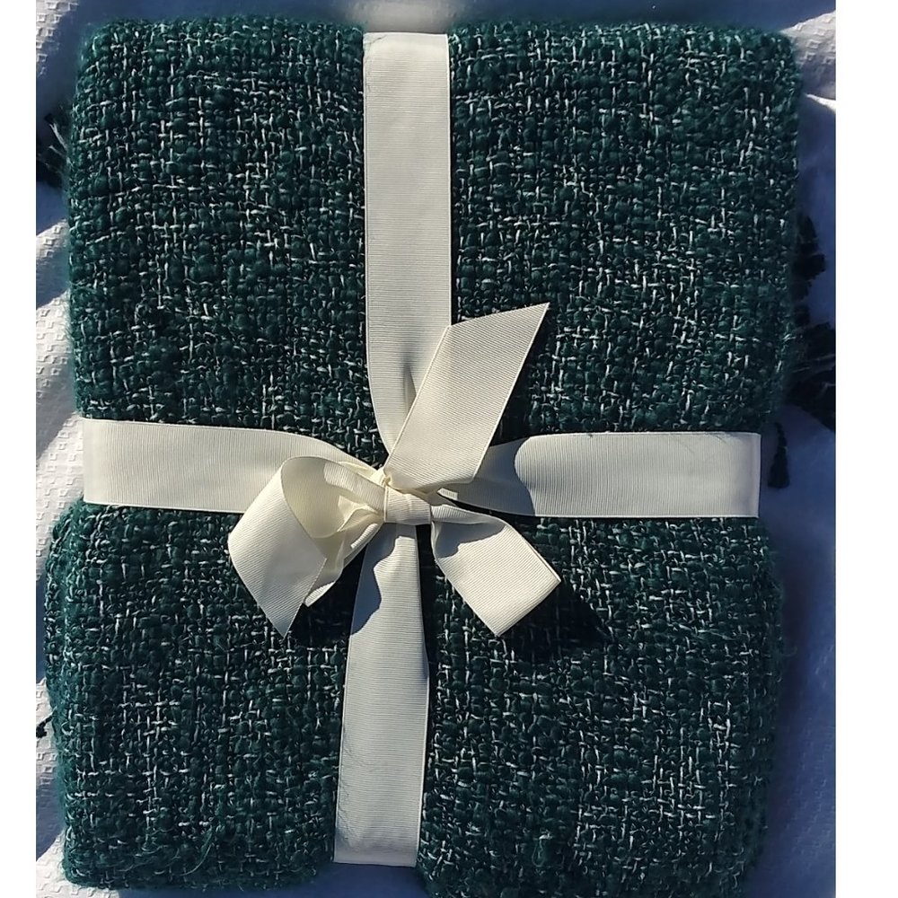 Southern Living Berkley Tweed Throw Blanket | Cozy Classic Home Decor - Picture 5 of 5